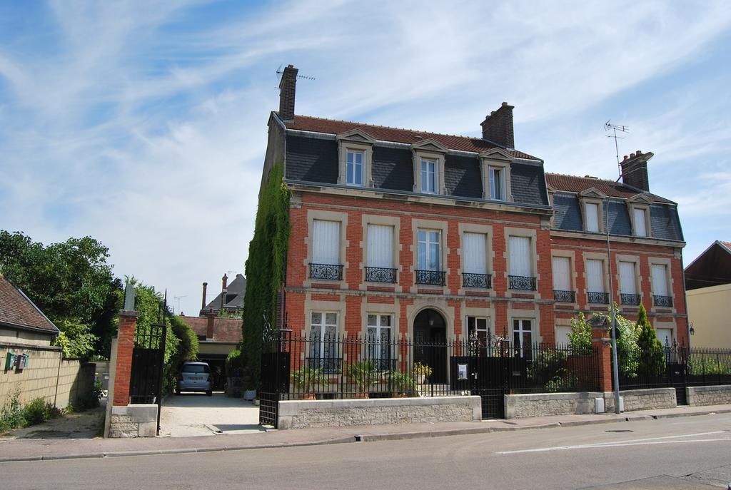 Chambre D'Hotes L'Ambroise Troyes Eksteriør bilde