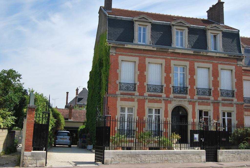 Chambre D'Hotes L'Ambroise Troyes Eksteriør bilde
