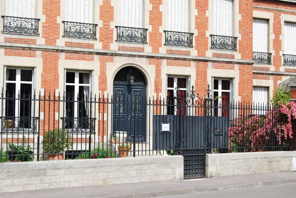 Chambre D'Hotes L'Ambroise Troyes Eksteriør bilde